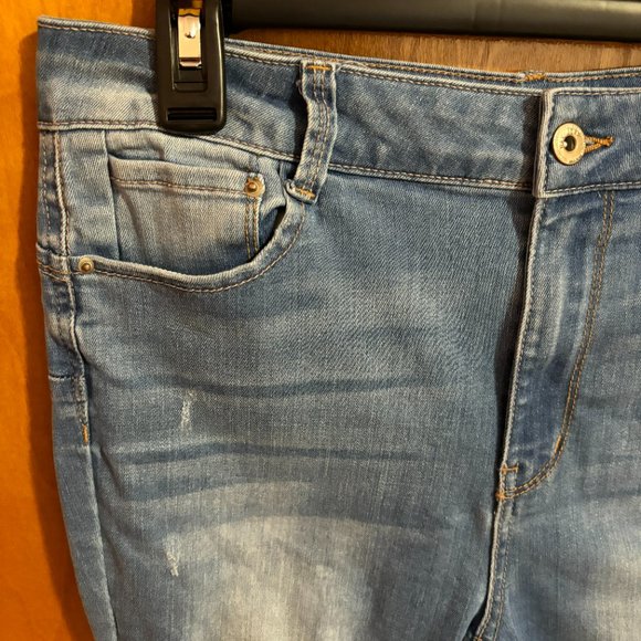 Wax Jean Butt I‎ Love You Juniors 9 Blue Denim Distressed - Picture 3 of 16